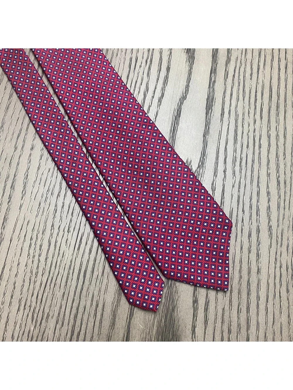 Robert Talbott Best Of Class Necktie Red Geometric Squares Hand Sewn Silk Tie